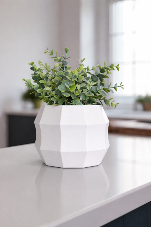 Decagonal shaped planter