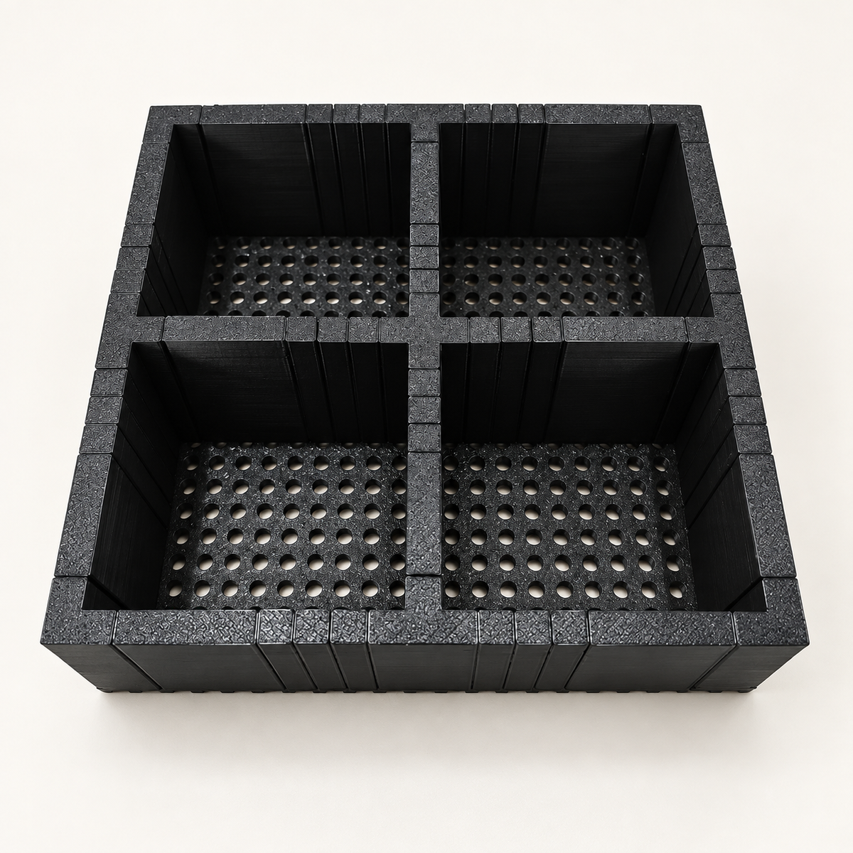 Design 2 four-compartment make-up organiser, front view
