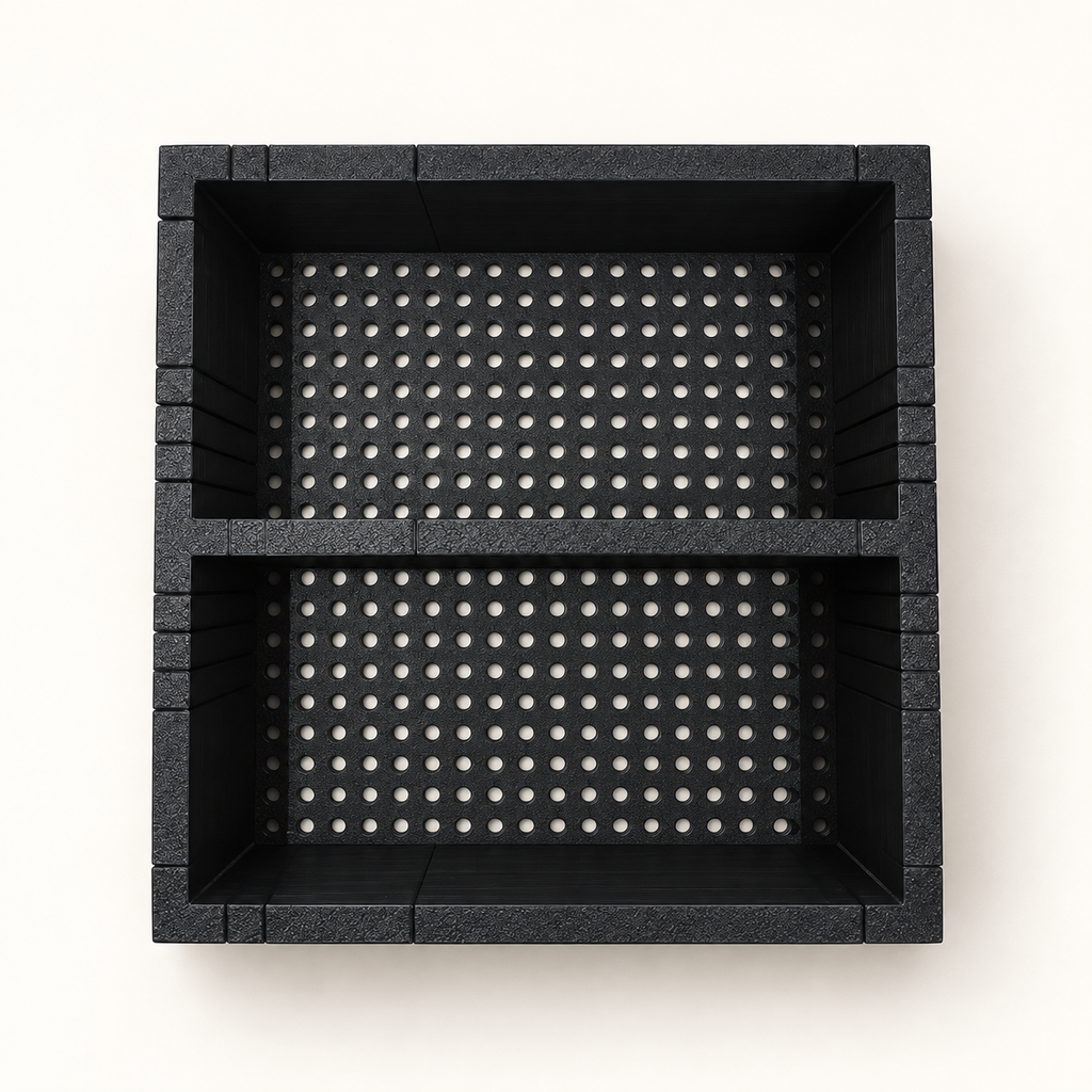 Design 3 two-compartment make-up organiser, top view