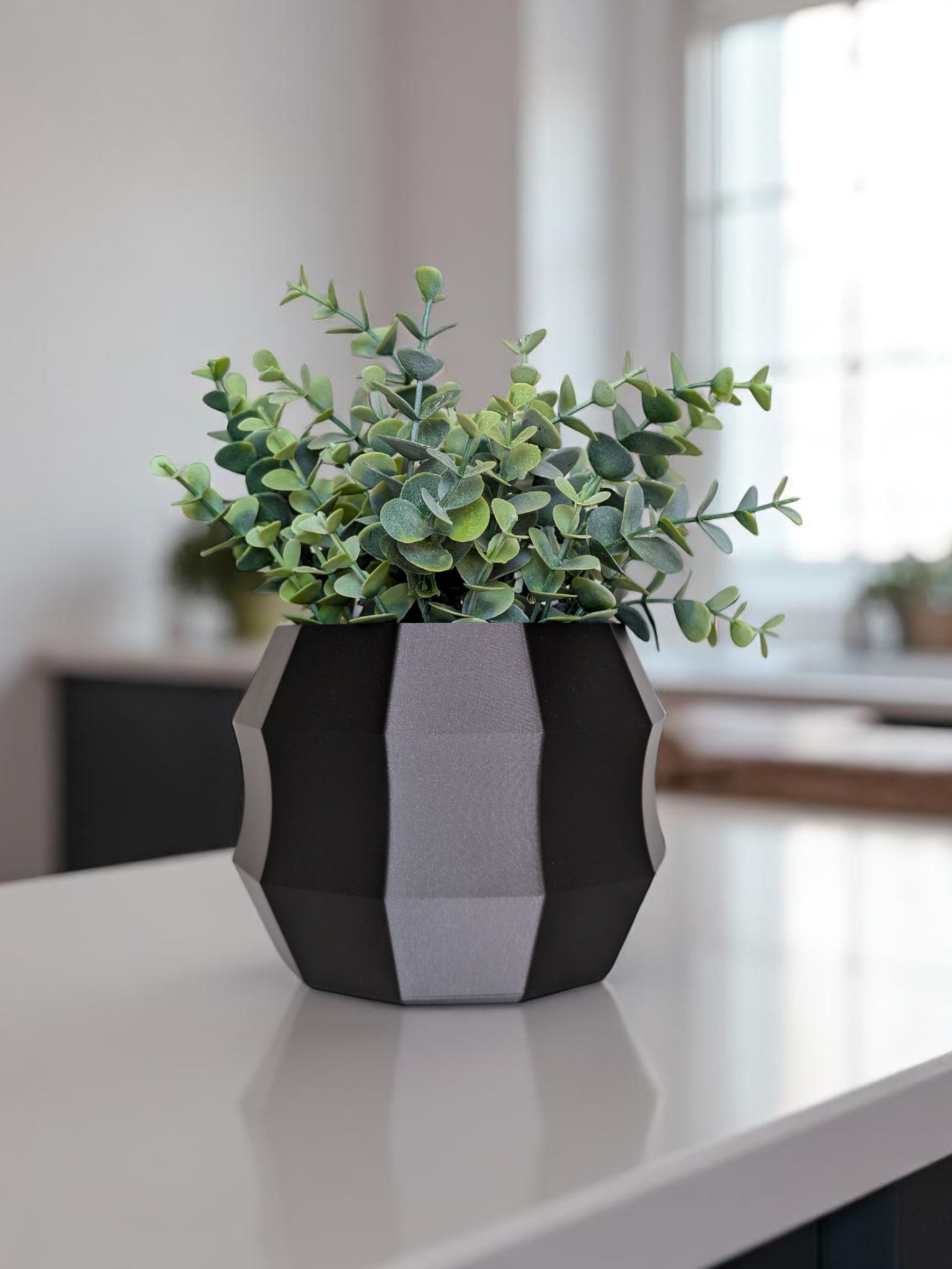 Decagonal shaped planter