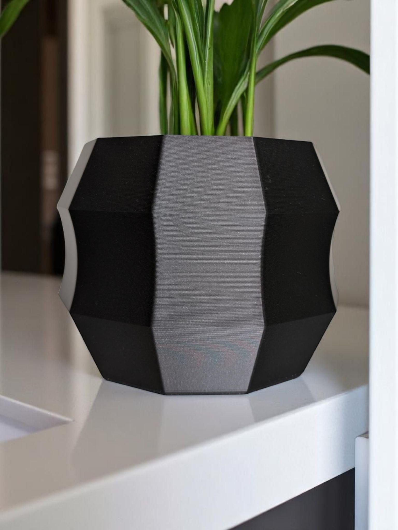 Decagonal shaped planter